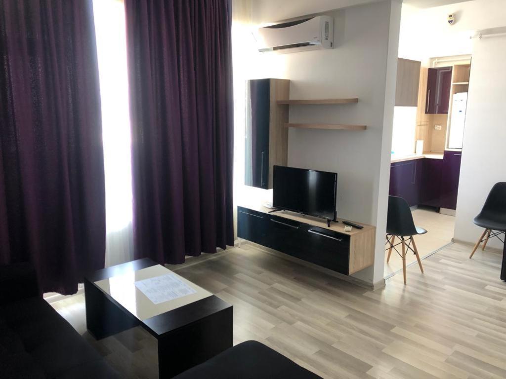 Apartament Crazy Summerland Mamaia Ngoại thất bức ảnh