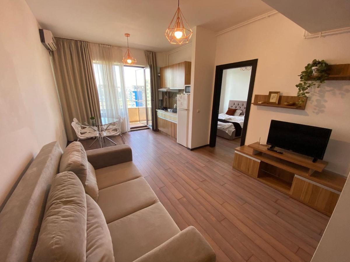 Apartament Crazy Summerland Mamaia Ngoại thất bức ảnh