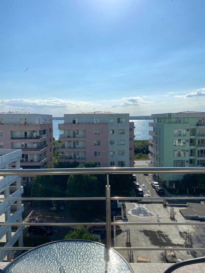 Apartament Crazy Summerland Mamaia Ngoại thất bức ảnh