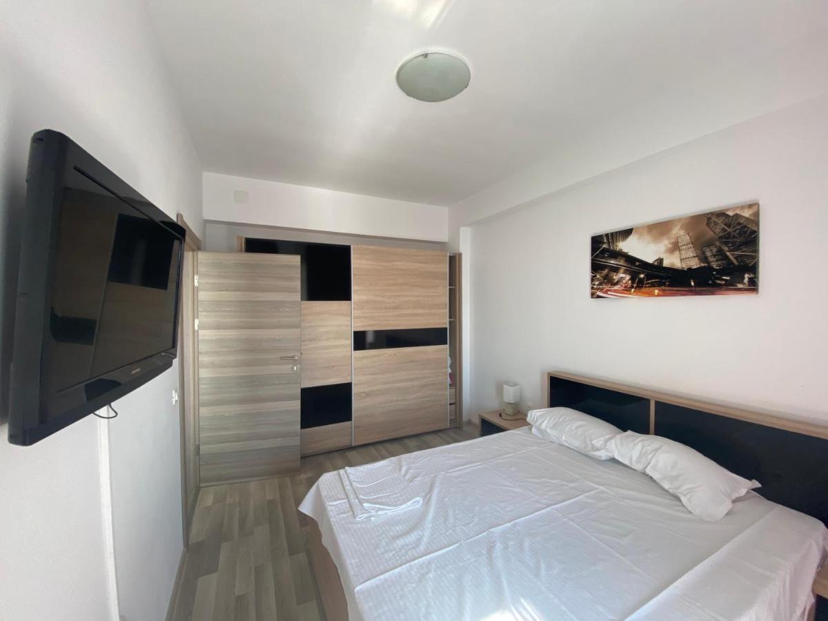 Apartament Crazy Summerland Mamaia Ngoại thất bức ảnh