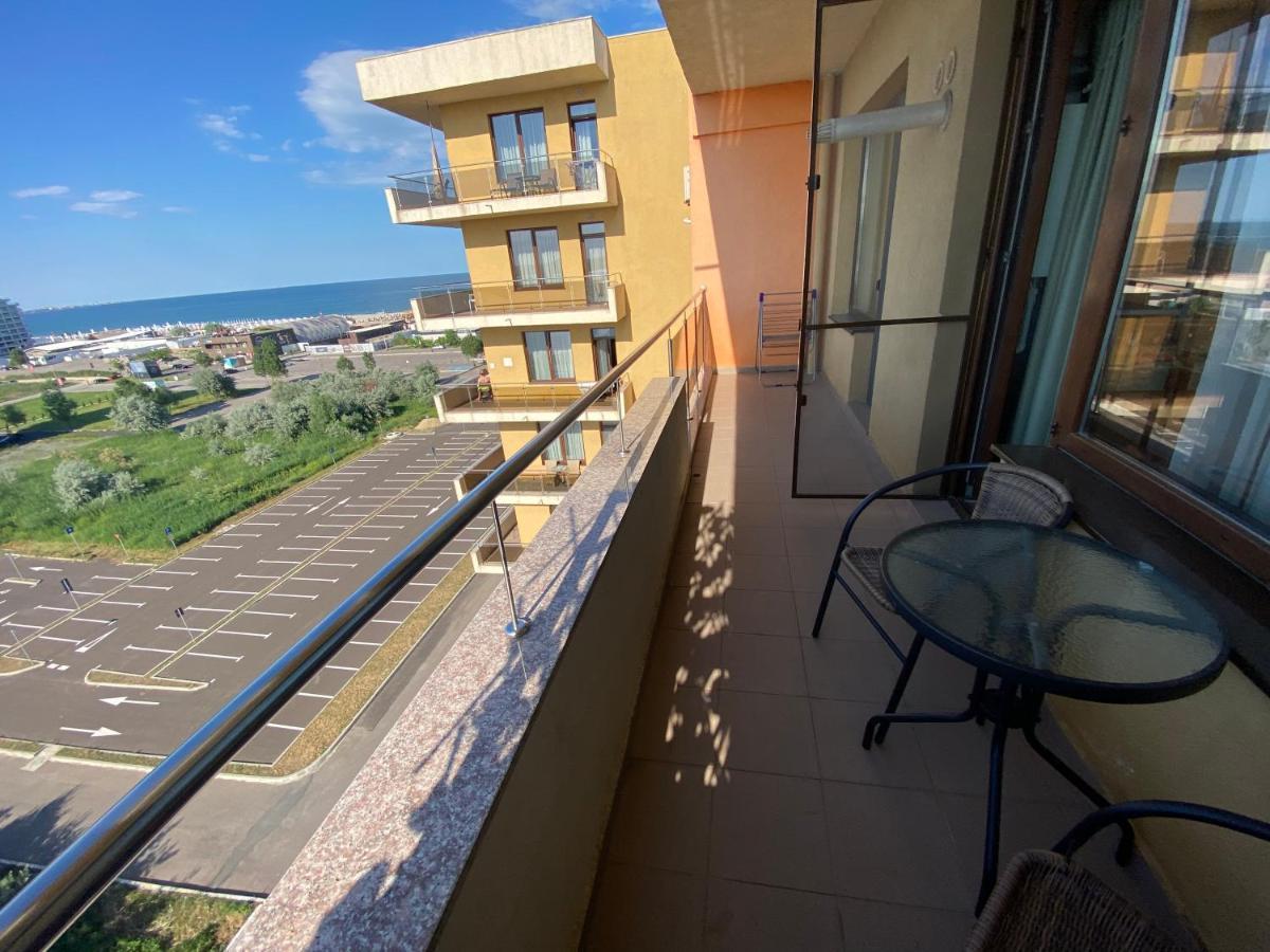 Apartament Crazy Summerland Mamaia Ngoại thất bức ảnh