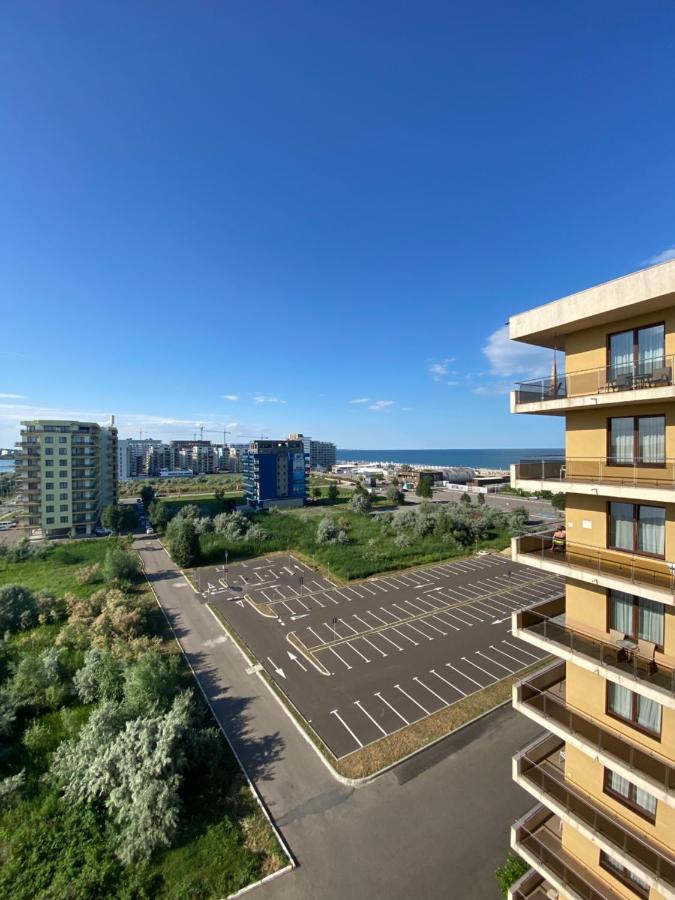 Apartament Crazy Summerland Mamaia Ngoại thất bức ảnh