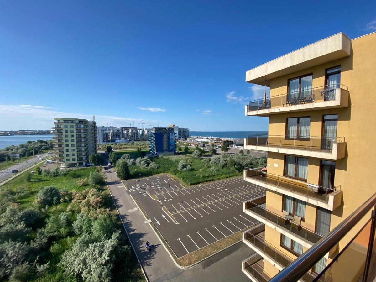 Apartament Crazy Summerland Mamaia Ngoại thất bức ảnh