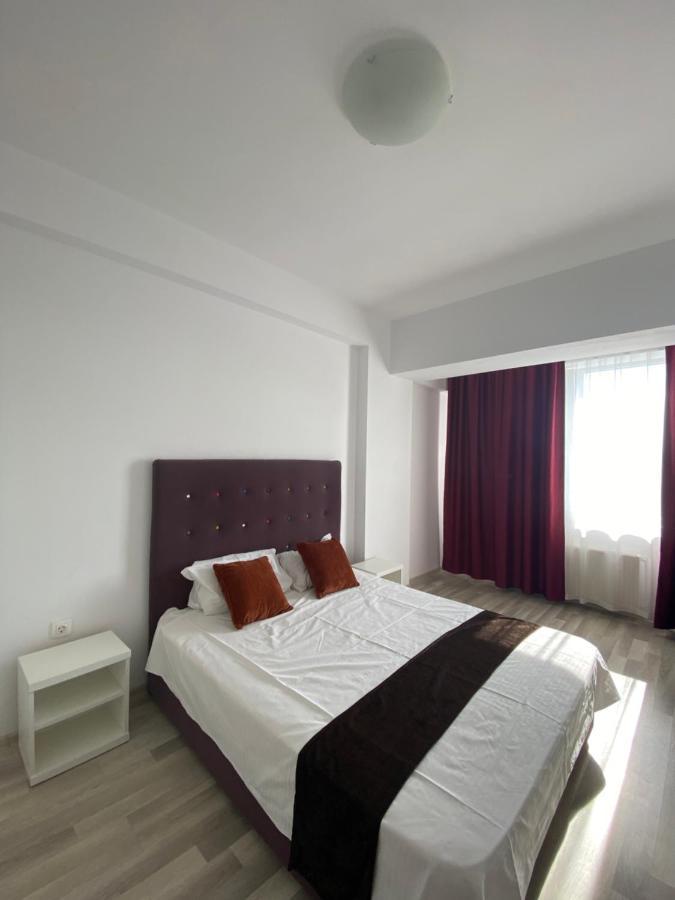 Apartament Crazy Summerland Mamaia Ngoại thất bức ảnh
