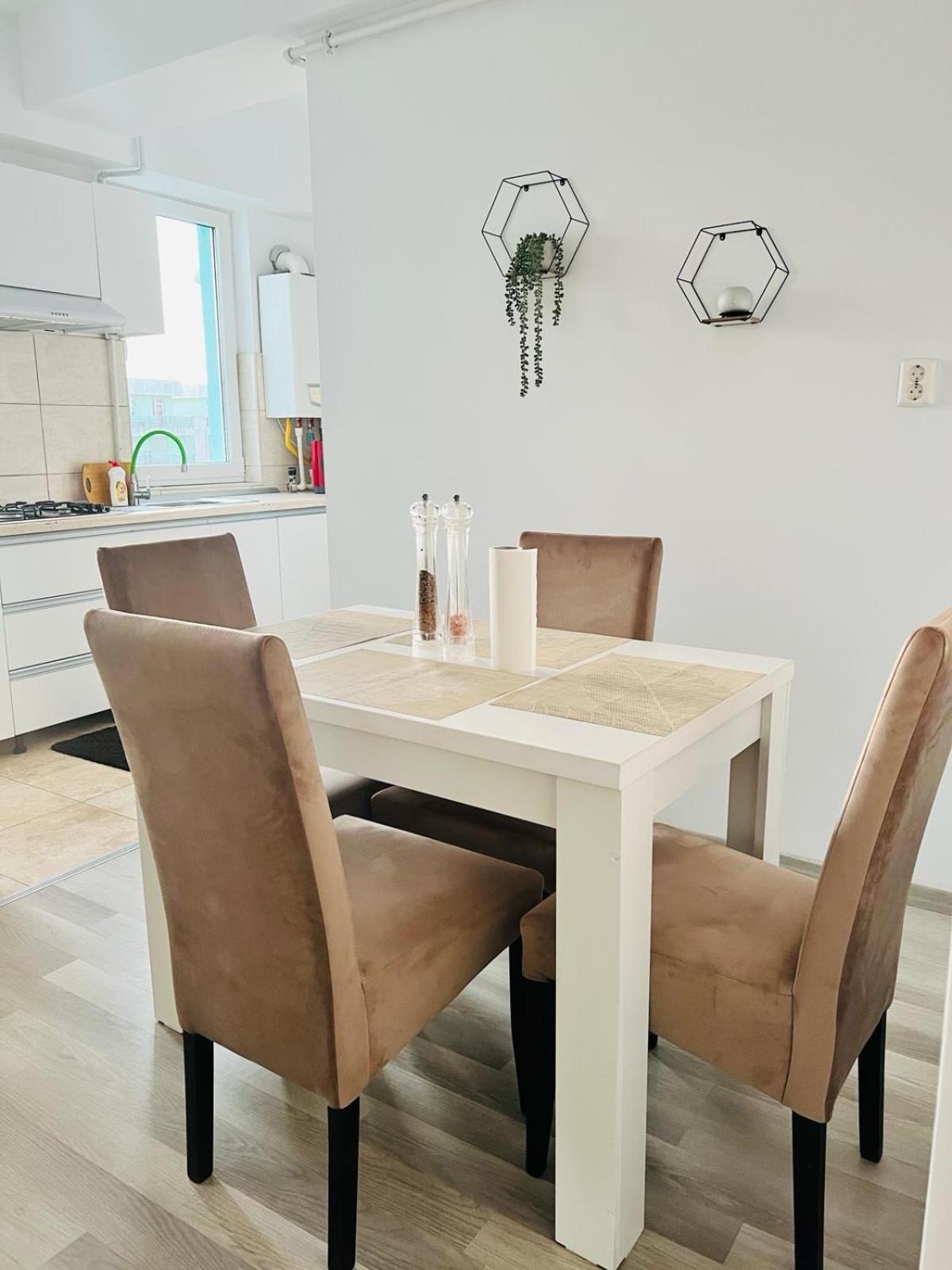 Apartament Crazy Summerland Mamaia Ngoại thất bức ảnh